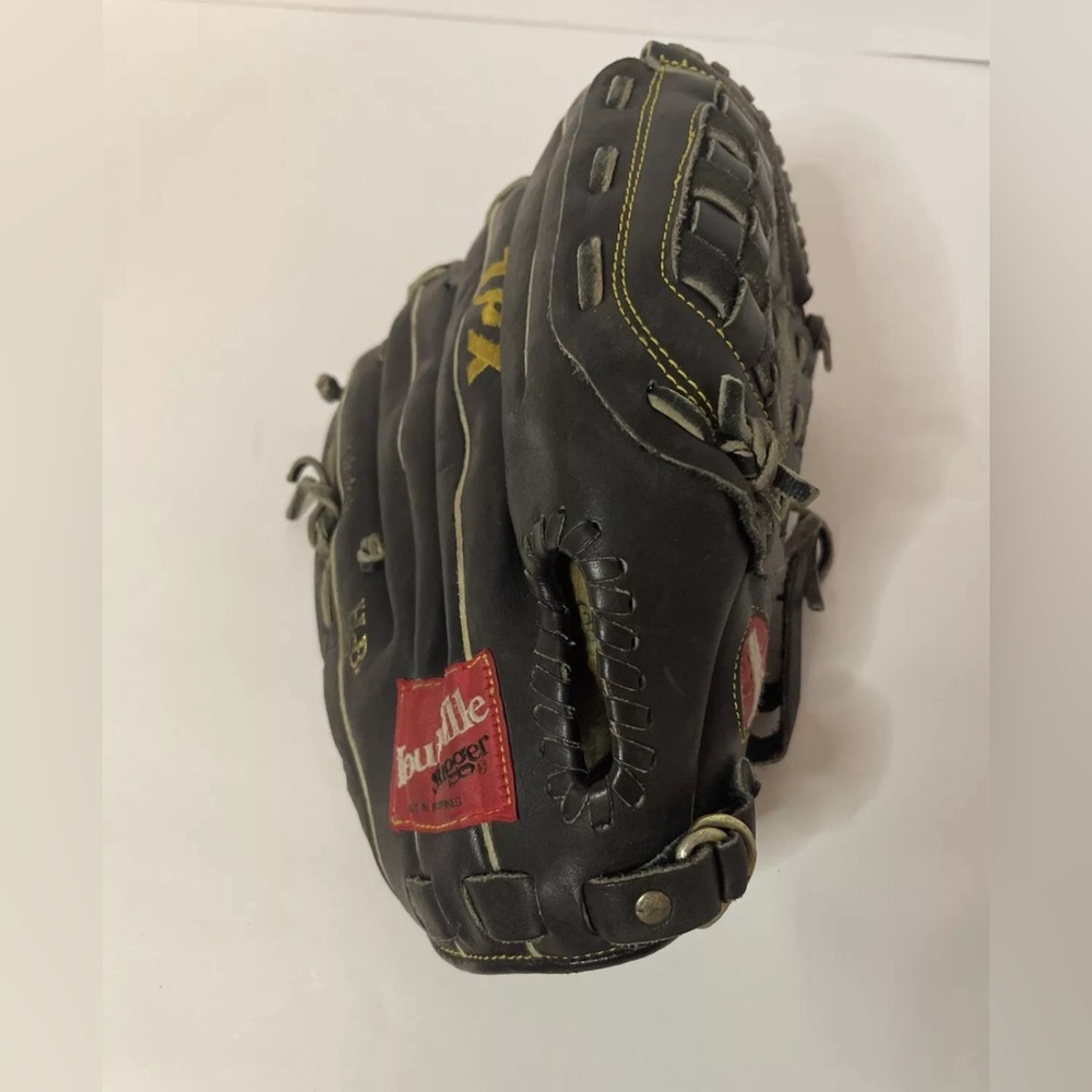 RAWLINGS RGB21 RHT. 12” Premium Derek Jeter Model Ball Glove